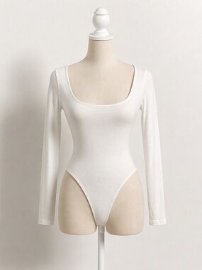 Heart & Hips Scoop Neck Long Sleeve White Bodysuit